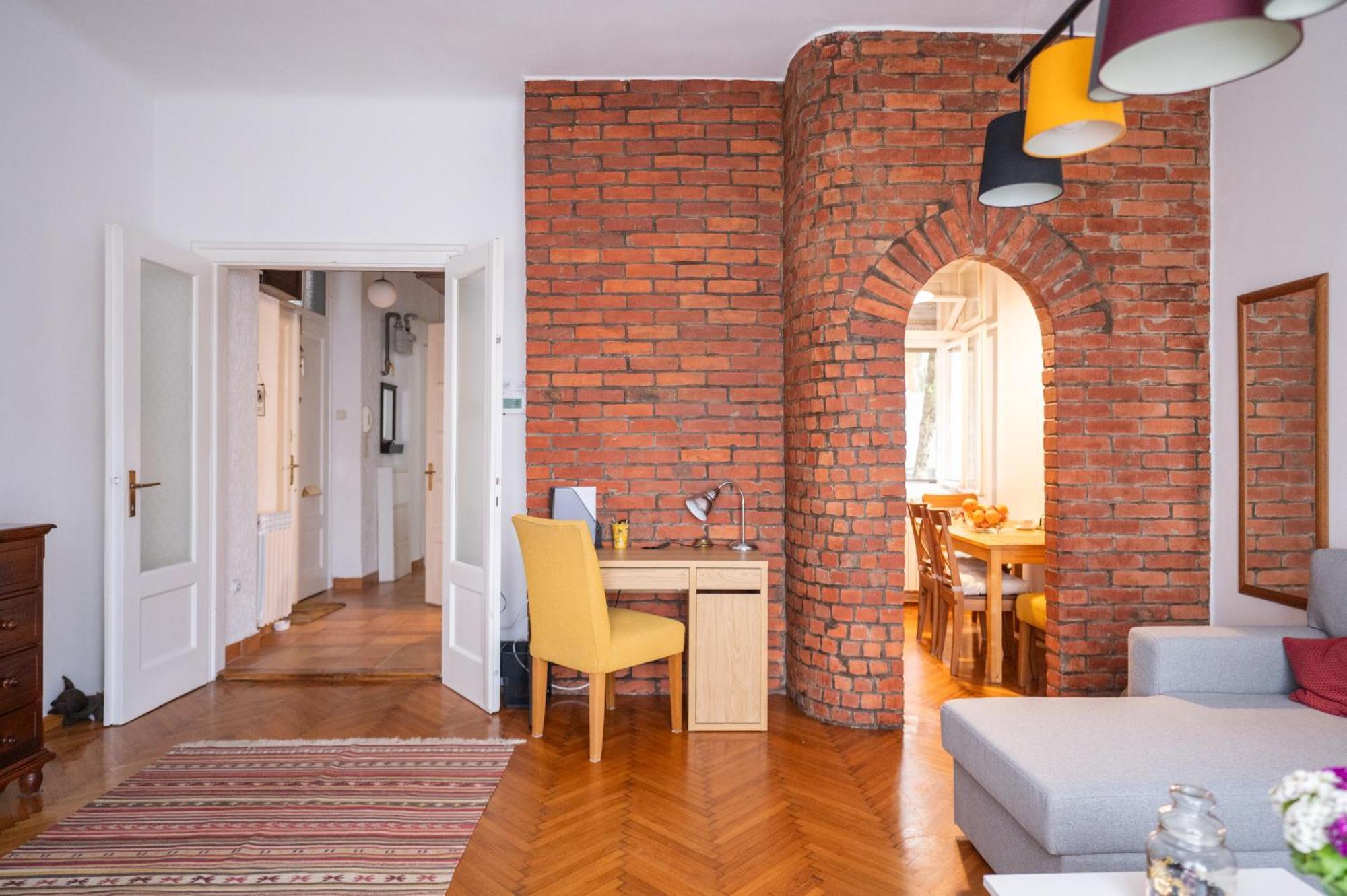 Bricks & Bikes Apartment ซาเกร็บ ภายนอก รูปภาพ